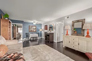 Photo #6: 6794197 Listing 
