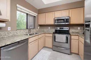 Photo #3: 6794264 Listing