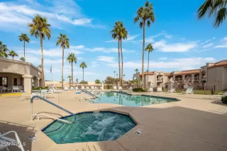 Photo #4: 6794264 Listing