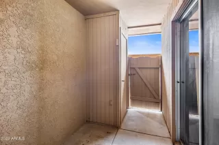 Photo #4: 6794590 Listing