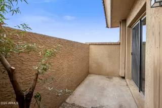 Photo #5: 6794590 Listing