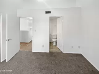 Photo #4: 6794845 Listing 