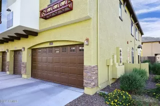 Photo #1: 6795078 Listing