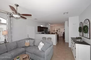 Photo #4: 6795078 Listing