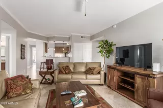 Photo #3: 6795180 Listing 