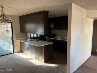 Photo #3: 6795233 Listing 