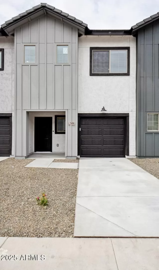 MLS: 6795322 Condo For Sale