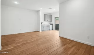 Photo #3: 6795322 Listing