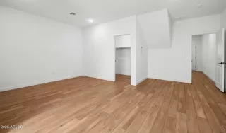 Photo #6: 6795322 Listing