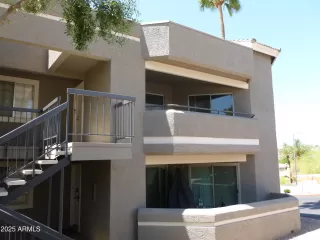 Photo #6: 6795400 Listing