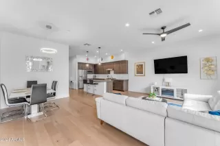 Photo #1: 6795435 Listing 