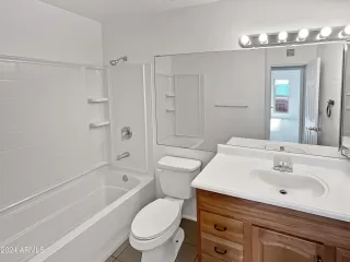 Photo #6: 6795596 Listing 