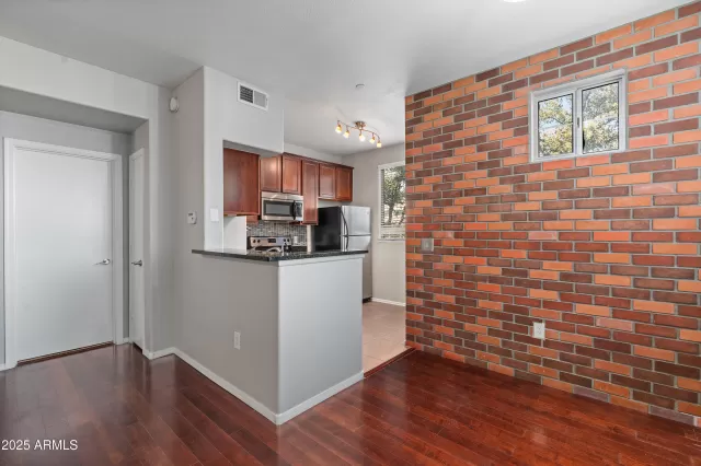 MLS: 6795674 Condo For Sale