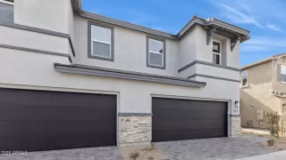 Photo #2: 6795689 Listing