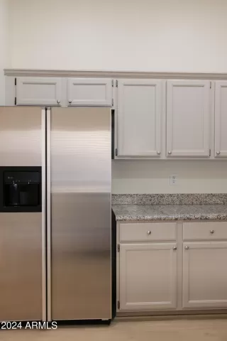 Photo #6: 6796619 Listing