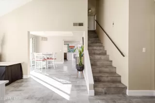 Photo #3: 6796638 Listing