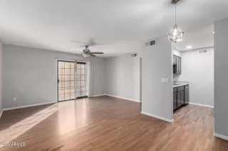 Photo #2: 6796733 Listing