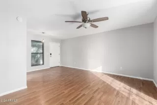 Photo #6: 6796733 Listing