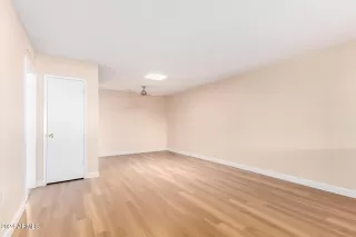 Photo #3: 6796750 Listing