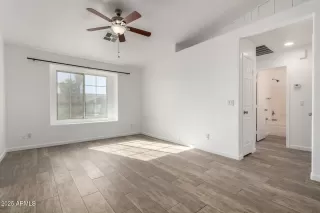 Photo #6: 6796927 Listing 