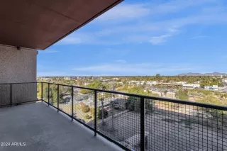 Photo #5: 6796960 Listing