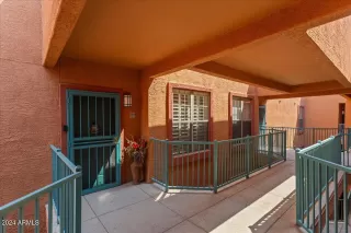 Photo #2: 6797019 Listing 