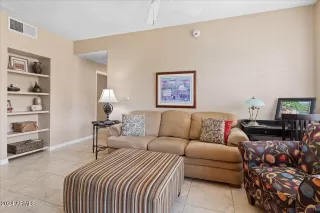 Photo #6: 6797019 Listing 