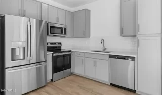 Photo #5: 6797031 Listing