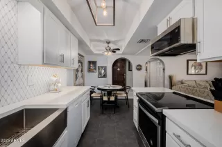 Photo #5: 6797042 Listing 