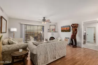 Photo #6: 6797042 Listing 