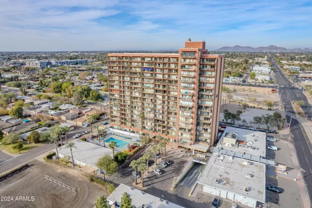 MLS: 6797108 Condo For Sale