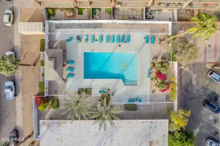 Photo #2: 6797108 Listing