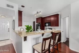 Photo #3: 6797121 Listing 