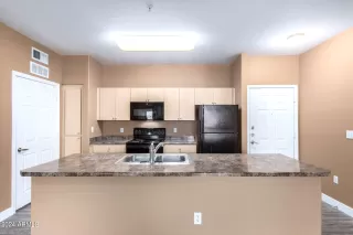 Photo #5: 6797390 Listing 