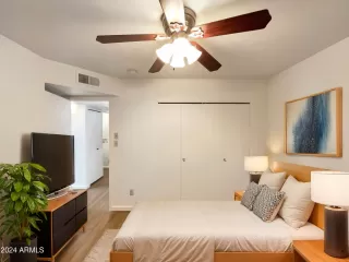 Photo #3: 6797450 Listing