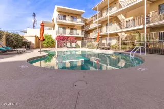 Photo #2: 6797486 Listing