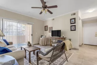 Photo #4: 6797493 Listing 