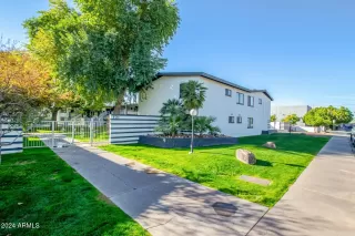 Photo #2: 6797715 Listing