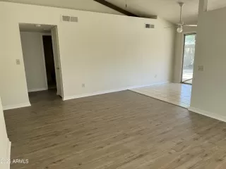 Photo #2: 6798351 Listing 