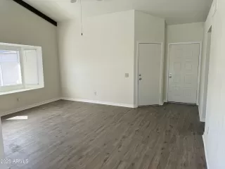 Photo #3: 6798351 Listing 