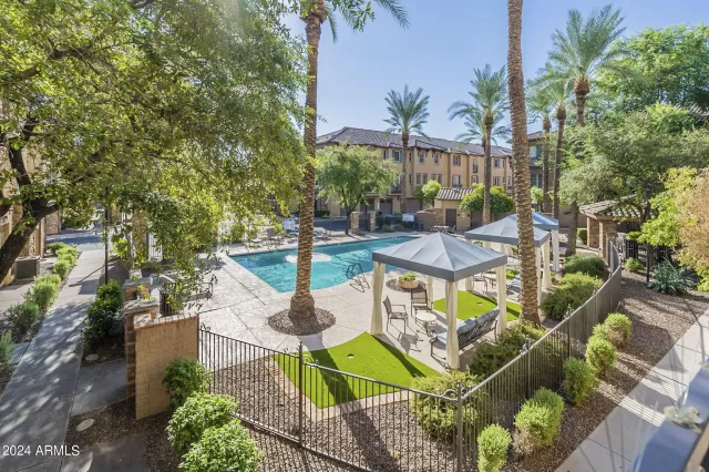 MLS: 6798515 Condo For Sale