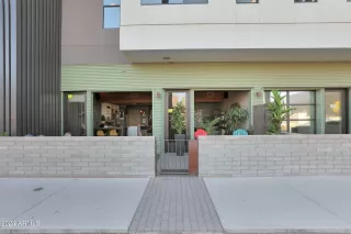 Photo #3: 6798620 Listing