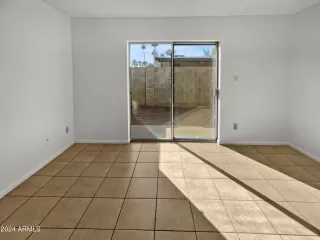 Photo #2: 6798678 Listing 