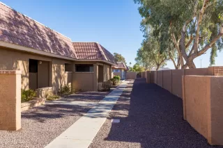 Photo #2: 6798868 Listing 