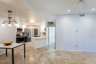 Photo #6: 6798894 Listing 