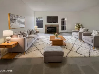 Photo #1: 6799202 Listing 