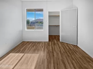 Photo #4: 6799209 Listing 