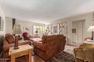 Photo #4: 6799226 Listing 