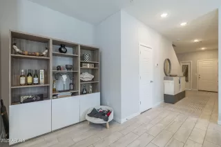 Photo #4: 6799243 Listing 