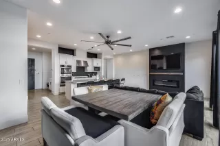 Photo #5: 6799726 Listing